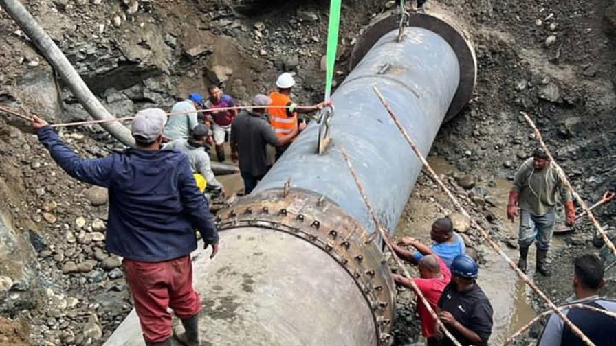 Avanzan trabajos finales en aver&iacute;a del acueducto Cibao Central que afecta a m&aacute;s de 800 mil personas