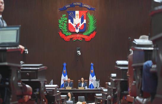 El Congreso aprob&oacute; m&aacute;s de US$1,433 millones en pr&eacute;stamos durante el 2025