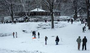 Miles de vuelos cancelados en todo EE. UU. por tormentas invernales en temporada Navide&ntilde;a