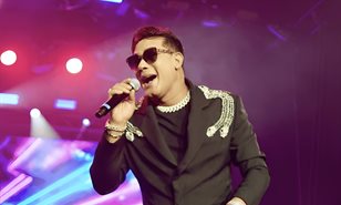 Raul&iacute;n Rodr&iacute;guez protagoniza dos noches memorables de bachata en la Gran Arena del Cibao