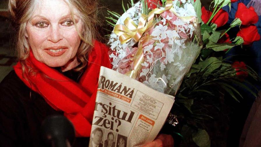 El último adiós a la legendaria actriz Brigitte Bardot en su amado Saint-Tropez El último adiós a la legendaria actriz Brigitte Bardot en su amado Saint-Tropez