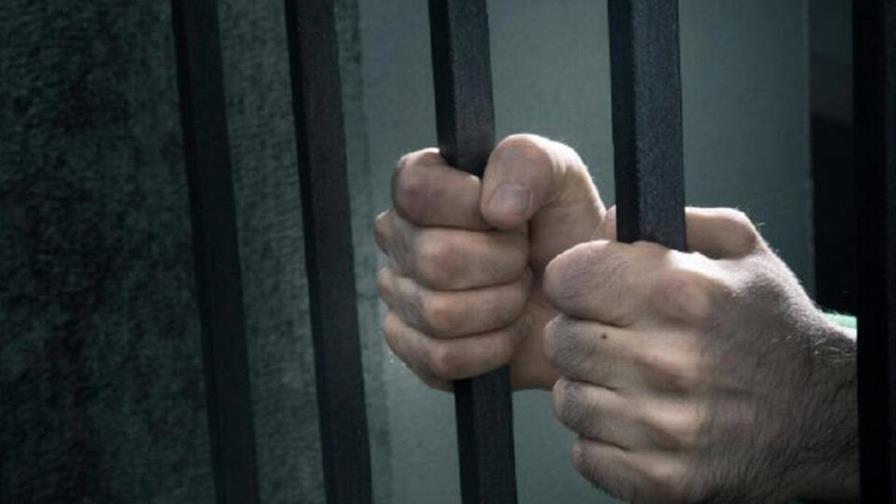 Dos personas, incluyendo un menor, apresadas por el robo de una motocicleta en La Romana