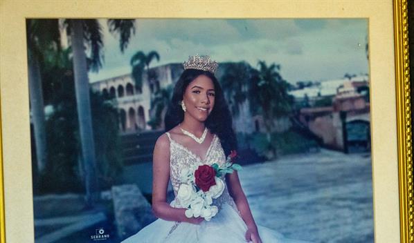 "Era la alegr&iacute;a de este hogar": familiares lloran la muerte de joven ultimada en Los Guandules