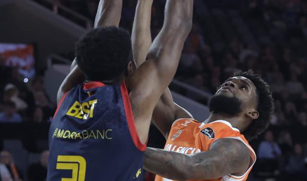 Badio y Pradilla despiertan a tiempo al Valencia ante un exigente Andorra