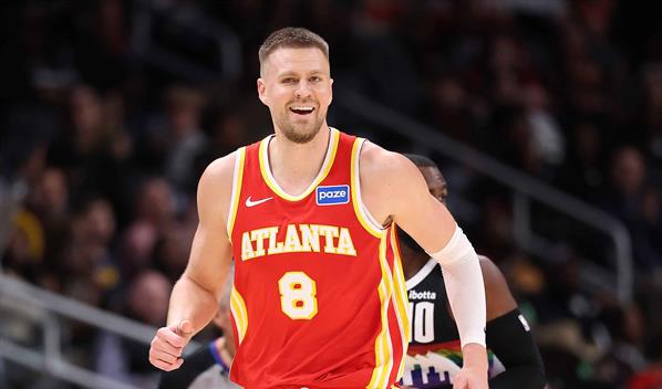 Kristaps Porzingis prepara su regreso: Los Hawks lo declaran "d&iacute;a a d&iacute;a" tras superar su enfermedad