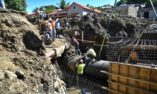 El servicio de agua se reanudar&aacute; gradualmente en Santiago y Moca tras la reparaci&oacute;n de tuber&iacute;a