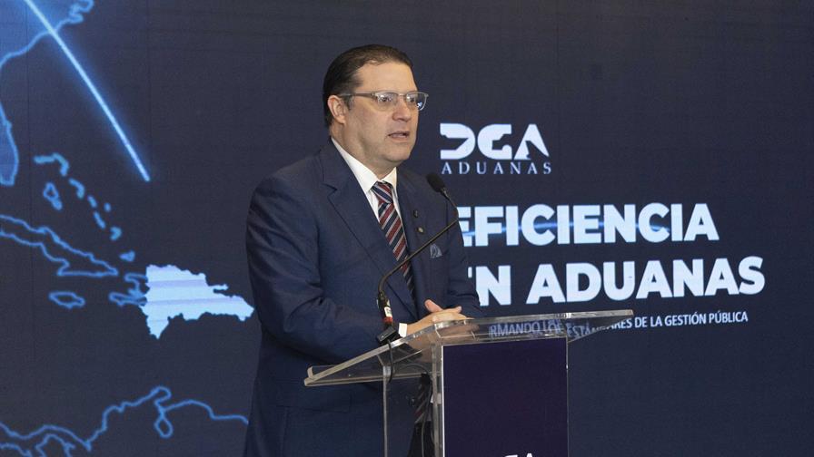 Cambios en el tren gubernamental: Sanz Lovatón pasa de Aduanas a Industria y Comercio