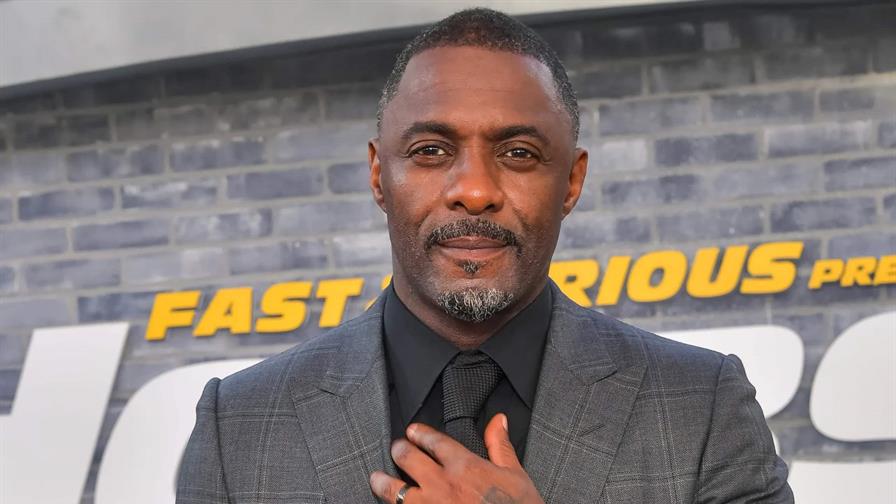 El actor Idris Elba es galardonado con el t&iacute;tulo de caballero