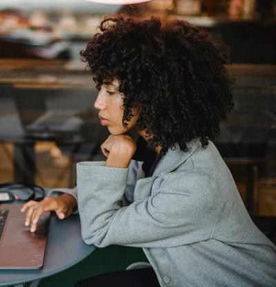 Recomendaciones para proteger tus m&oacute;viles y datos personales durante los viajes de fin de a&ntilde;o