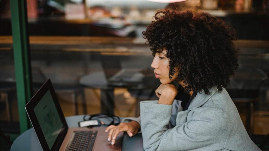 Recomendaciones para proteger tus m&oacute;viles y datos personales durante los viajes de fin de a&ntilde;o