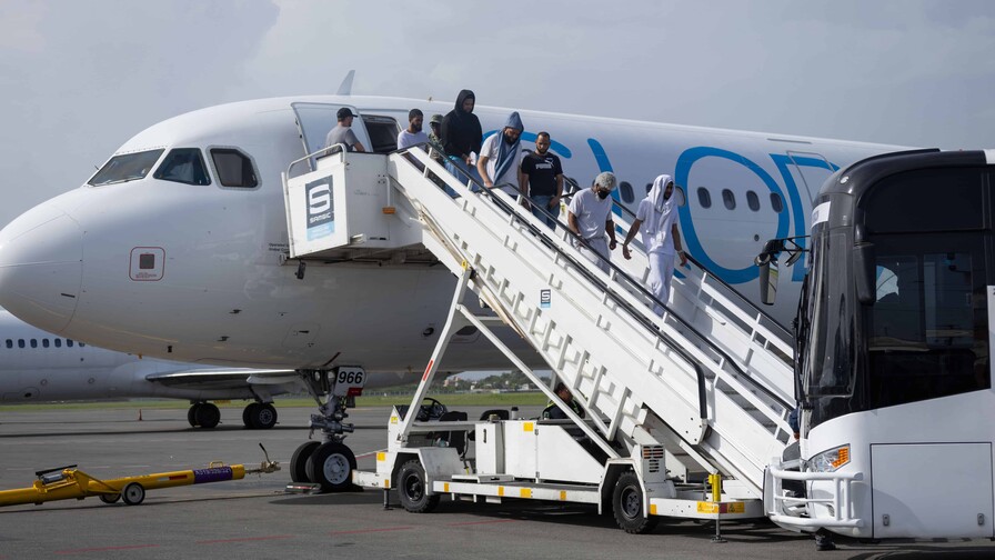 Deportan a 72 dominicanos desde EE. UU. tras cumplir en su mayoría condenas