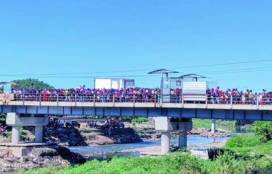 Gobierno eval&uacute;a estado del puente fronterizo Dajab&oacute;n–Juana M&eacute;ndez tras denuncia de deterioro