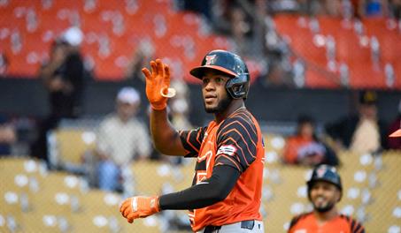 Bryan de la Cruz pone el sello de MVP con producci&oacute;n hist&oacute;rica en la Lidom