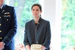 La niñera española de los hijos de los príncipes de Gales es galardonada por el rey La niñera española de los hijos de los príncipes de Gales es galardonada por el rey