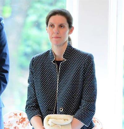 La ni&ntilde;era espa&ntilde;ola de los hijos de los pr&iacute;ncipes de Gales es galardonada por el rey