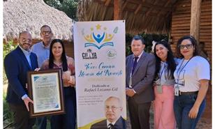 Reconocen aportes literarios y period&iacute;sticos de Orlando Gil