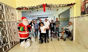 C&aacute;mara General de Comercio de Fujian entrega alimentos en Hogar de Ancianos San Francisco de Asis