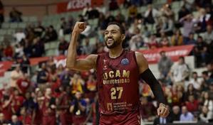 Video | El alero dominicano Sadiel Rojas ve retirada su camiseta del UCAM Murcia