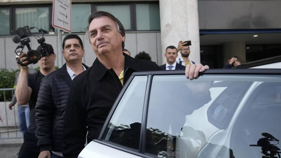 Bolsonaro recibe alta m&eacute;dica y vuelve a prisi&oacute;n tras ocho d&iacute;as hospitalizado