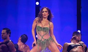 Jennifer Lopez defiende su libertad de expresi&oacute;n en su residencia de Las Vegas