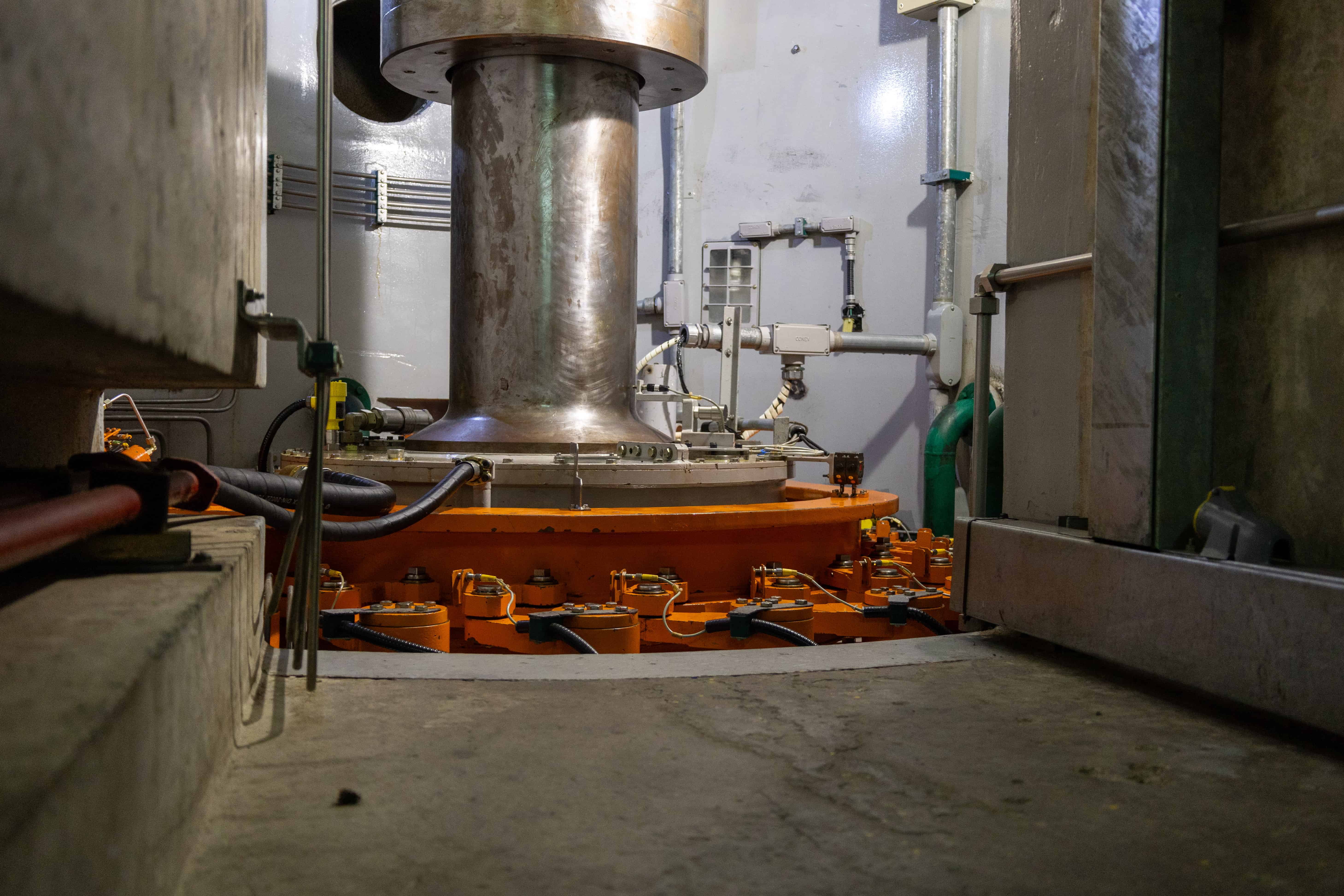 Generador eléctrico de la central Palomino. 