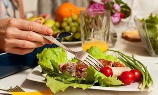 C&oacute;mo lograr la alimentaci&oacute;n consciente desde  inicio de a&ntilde;o seg&uacute;n la Dra. Sumaya Rodr&iacute;guez Heinsen