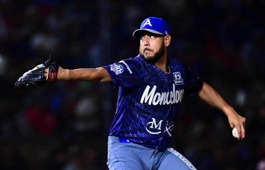 Las &Aacute;guilas contratan tres lanzadores y un receptor