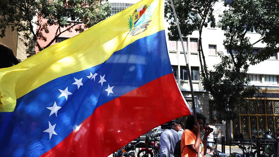 Cuba tacha de "acto de terrorismo" el ataque en Venezuela y reitera su solidaridad