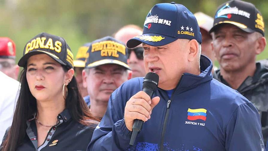 Diosdado Cabello llama a venezolanos a la calma y a no facilitarle las cosas al enemigo Diosdado Cabello llama a venezolanos a la calma y a no facilitarle las cosas al enemigo