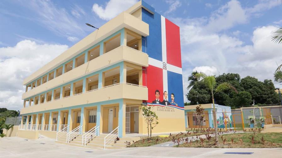 Minerd llama al retorno a clases este martes 6 de enero