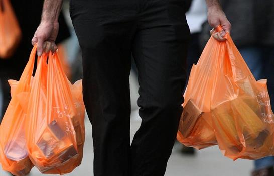 En este a&ntilde;o 2026, las fundas pl&aacute;sticas dejar&aacute;n de ser gratis en tiendas y supermercados