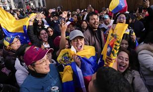 Venezolanos en RD ven captura de Maduro y su esposa como el inicio de una transici&oacute;n