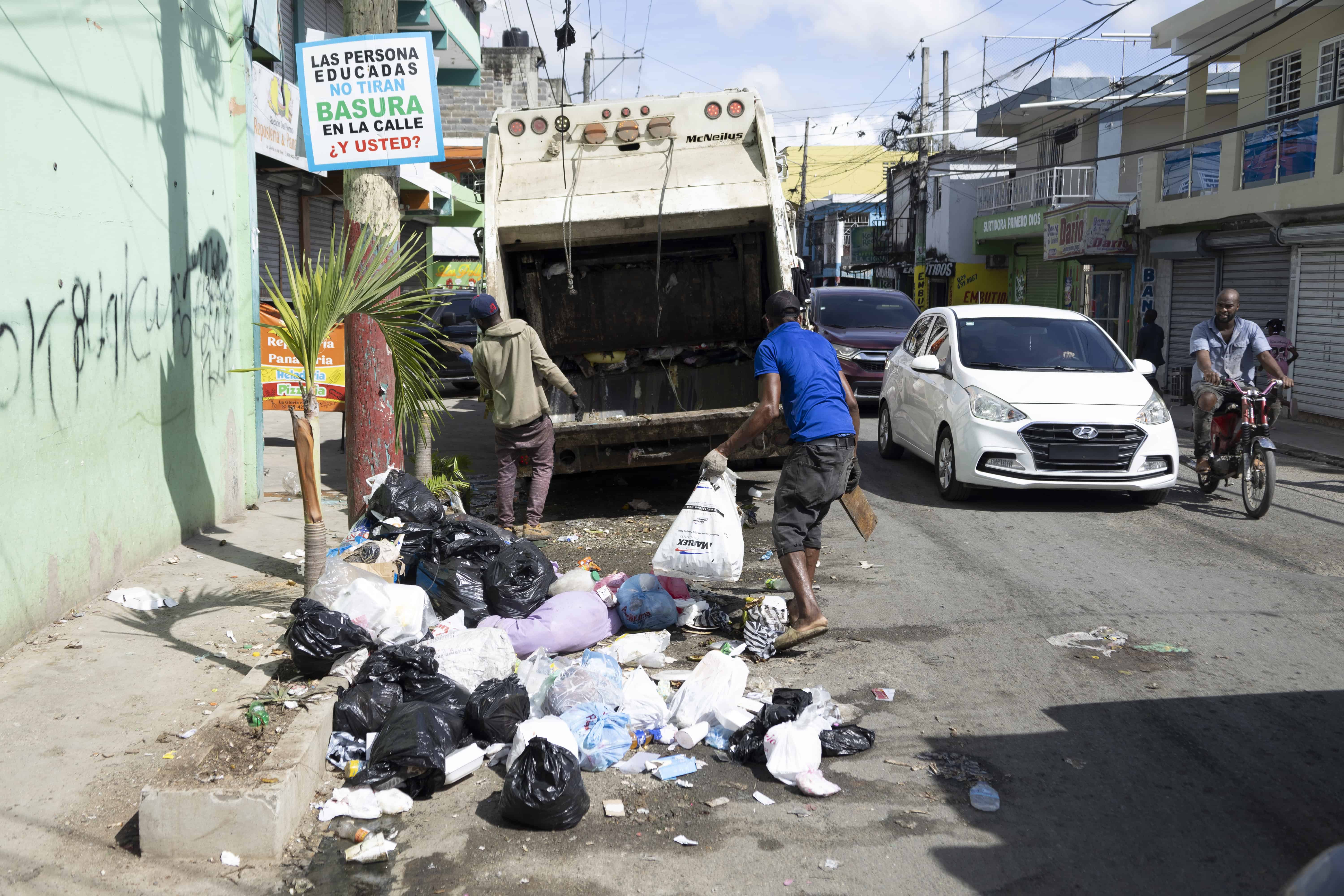 Carretera de Mendoza, Santo Domingo Este.