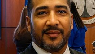 Exjuez acusado de violencia intrafamiliar queda en libertad bajo medidas de coerci&oacute;n