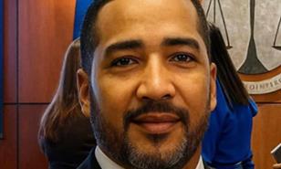 Arrestan al exjuez Rodr&iacute;guez Consor&oacute; por amenazas de muerte a su pareja, quien es jueza