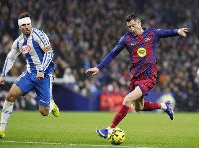 Barcelona gana y se distancia siete puntos del Real Madrid