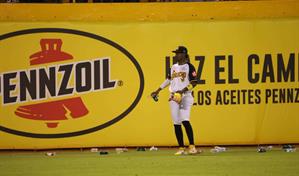 &iquest;Out o safe? La Regla Buster Posey desat&oacute; la pol&eacute;mica en Santiago