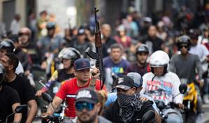 Chavistas realizan marcha en respaldo a Delcy Rodr&iacute;guez y para exigir la libertad de Maduro