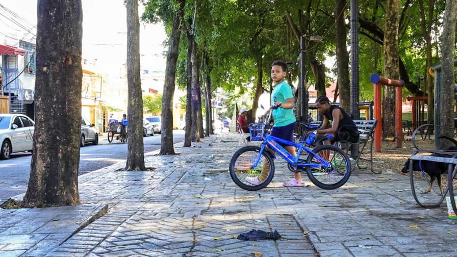 Calles sin juegos: pocos niños son vistos en aceras y galerías este lunes feriado por Día de Reyes Calles sin juegos: pocos niños son vistos en aceras y galerías este lunes feriado por Día de Reyes
