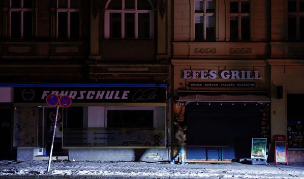 Unos 25,500 hogares en Berl&iacute;n sin luz por cuarto d&iacute;a consecutivo tras presunto sabotaje