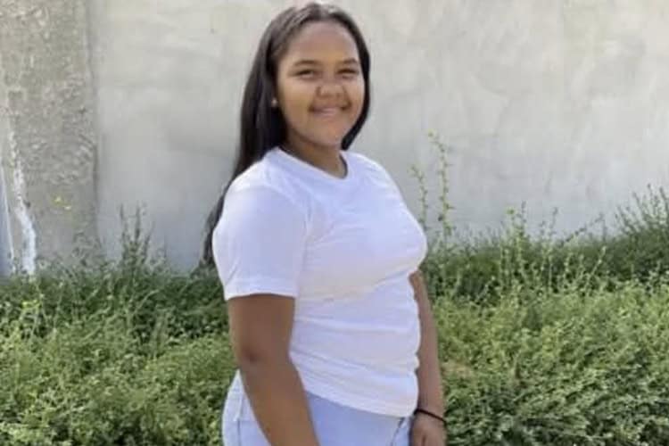 Tenía 17 años. La mató de un balazo un hombre que casi le triplicaba la edad quien, según testimonios de parientes y conocidos, estaba «obsesionado» con ella. La adolescente rechazó siempre las pretensiones del feminicida. Ocurrió el<strong> 3 de septiembre</strong> en Santiago.