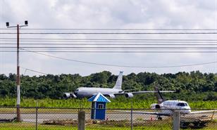 La madrugada del ataque contra Maduro, varios aviones militares de EE. UU. no estaban en el AILA