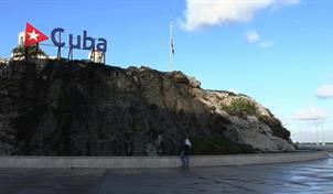 Cubanos temen tiempos m&aacute;s dif&iacute;ciles tras la ca&iacute;da de Maduro