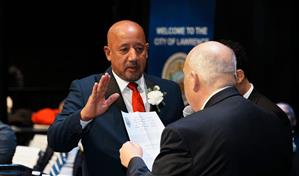 Dominicanos ocupan 16 de los 19 cargos pol&iacute;ticos de Lawrence, Massachusetts