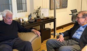 Edmundo Gonz&aacute;lez analiza con Felipe Gonz&aacute;lez la transici&oacute;n democr&aacute;tica en Venezuela
