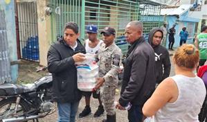 Gobierno brinda asistencia alimentaria a familias afectadas por lluvias en Puerto Plata