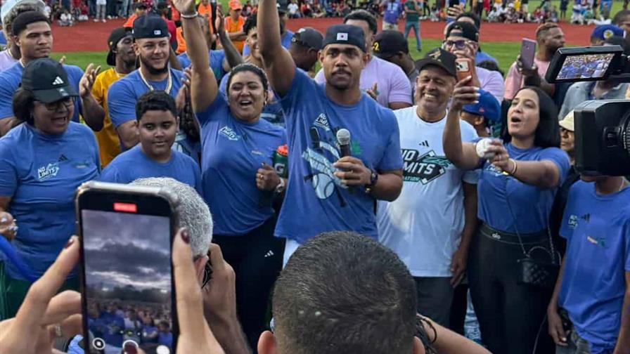 Los Reyes de J-Rod para Loma de Cabrera; un complejo de US$1,3 millones Los Reyes de J-Rod para Loma de Cabrera; un complejo de US$1,3 millones