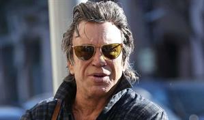 Mickey Rourke niega haber aprobado recaudaci&oacute;n de fondos a su nombre: No pedir&iacute;a caridad
