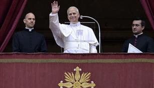 El papa clausura el Jubileo al cerrar la Puerta Santa del Vaticano