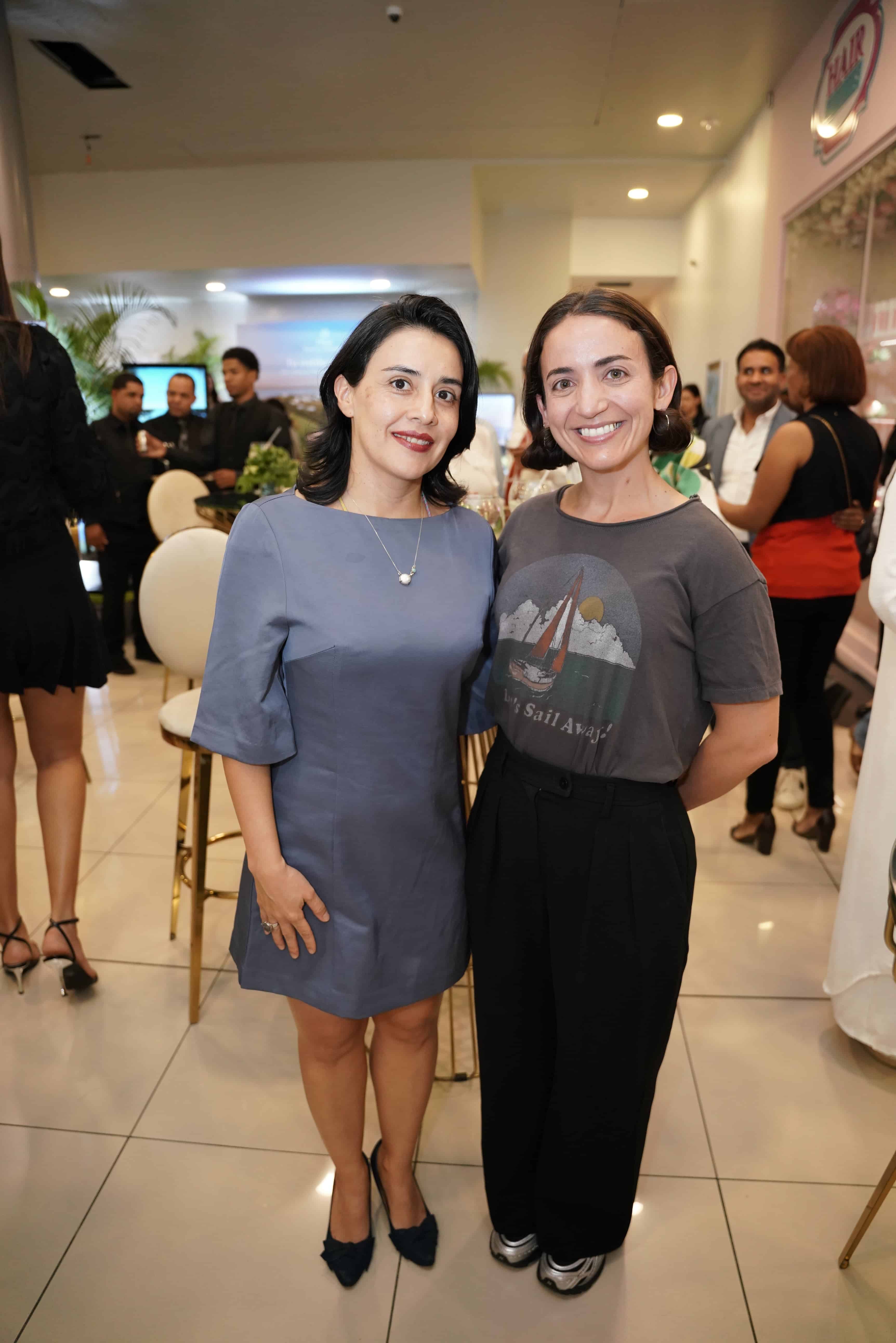 Renata S&aacute;nchez y Mnica Garc&iacute;a